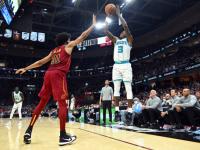 IM电竞博彩-炭狼大胜黄蜂，爵士后卫全场最高得分的简单介绍