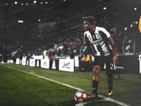 IM竞技-锡安数据全面爆炸，雄鹿鏖战奇才，新一代与传统的激烈碰撞