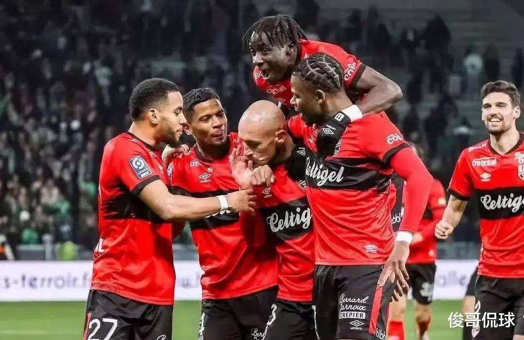 斯托克城逆转击败卡迪夫城,英超保级希望燃起的简单介绍 斯托克城逆转击败卡迪夫城,英超保级希望燃起的简单介绍