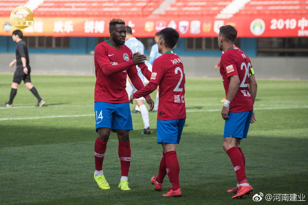 青岛黄海继续低迷,客场不敌河南建业的简单介绍 青岛黄海继续低迷,客场不敌河南建业的简单介绍