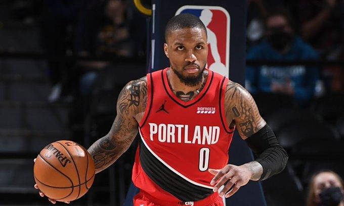 利拉德展现三分神技,开拓者队豪取篮球胜利 利拉德展现三分神技,开拓者队豪取篮球胜利