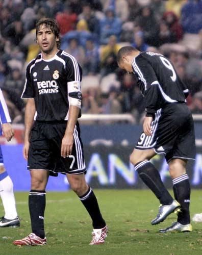 拉科鲁尼亚主场失利,遭遇连败的简单介绍 拉科鲁尼亚主场失利,遭遇连败的简单介绍