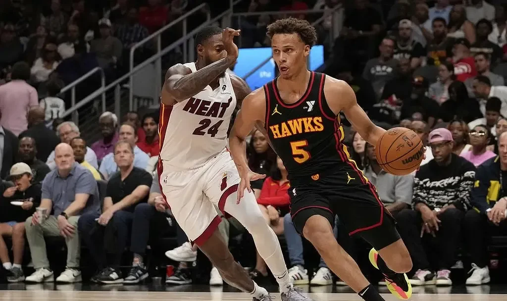 关于骑士主场击败热火,实现反超!的信息 关于骑士主场击败热火,实现反超!的信息