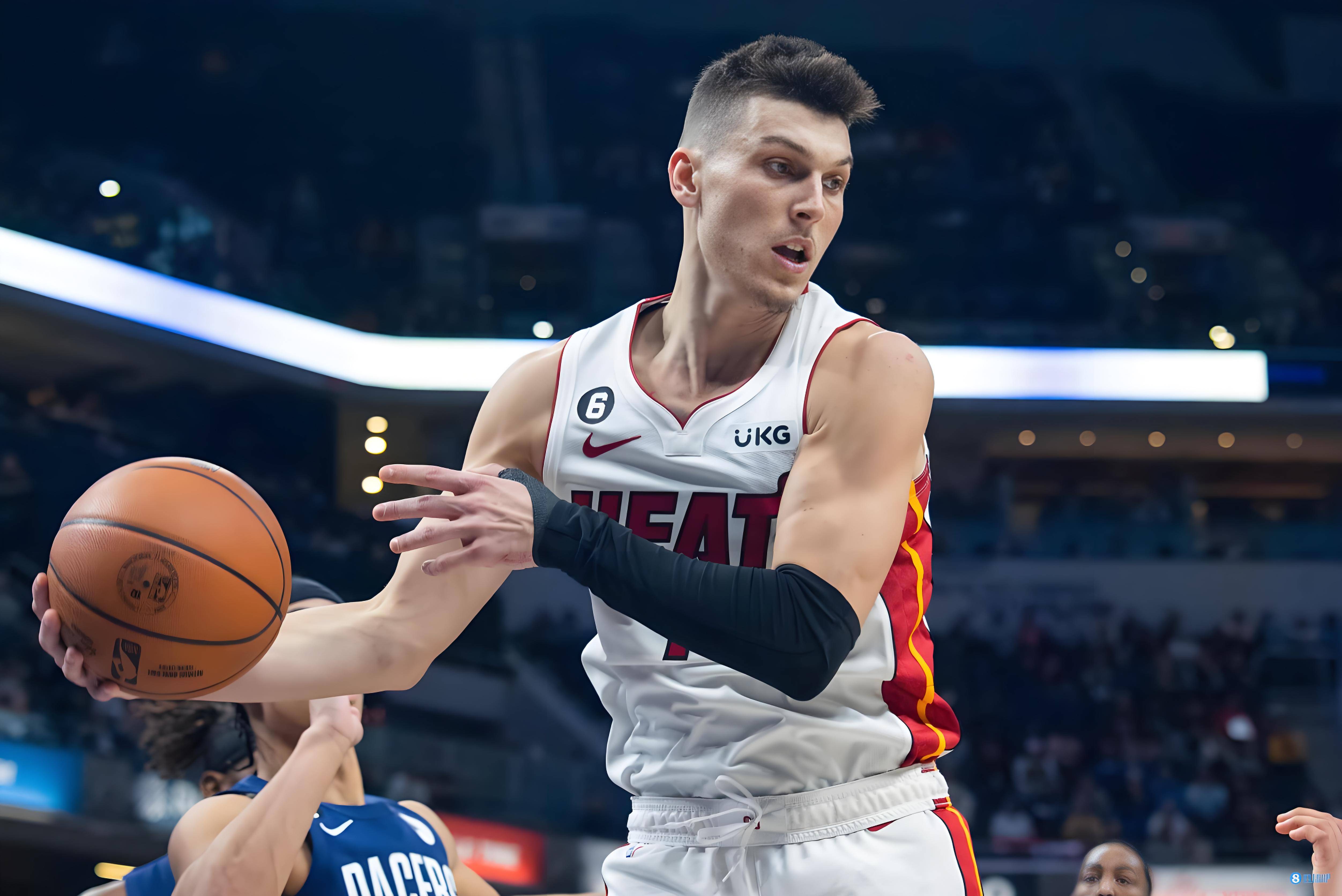 热火全明星前锋意外受伤,球队面临困难的简单介绍 热火全明星前锋意外受伤,球队面临困难的简单介绍