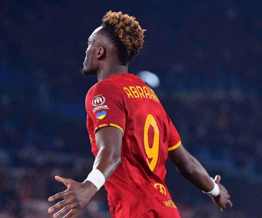 法兰克福客场告捷，继续追赶前四