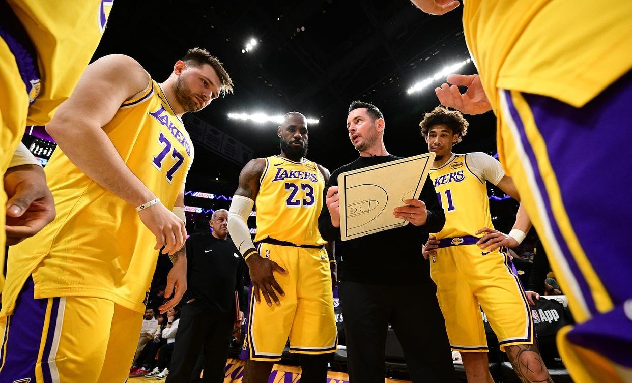 湖人球星詹姆斯受伤缺席数场比赛,球队整体战绩有所下滑的简单介绍 湖人球星詹姆斯受伤缺席数场比赛,球队整体战绩有所下滑的简单介绍