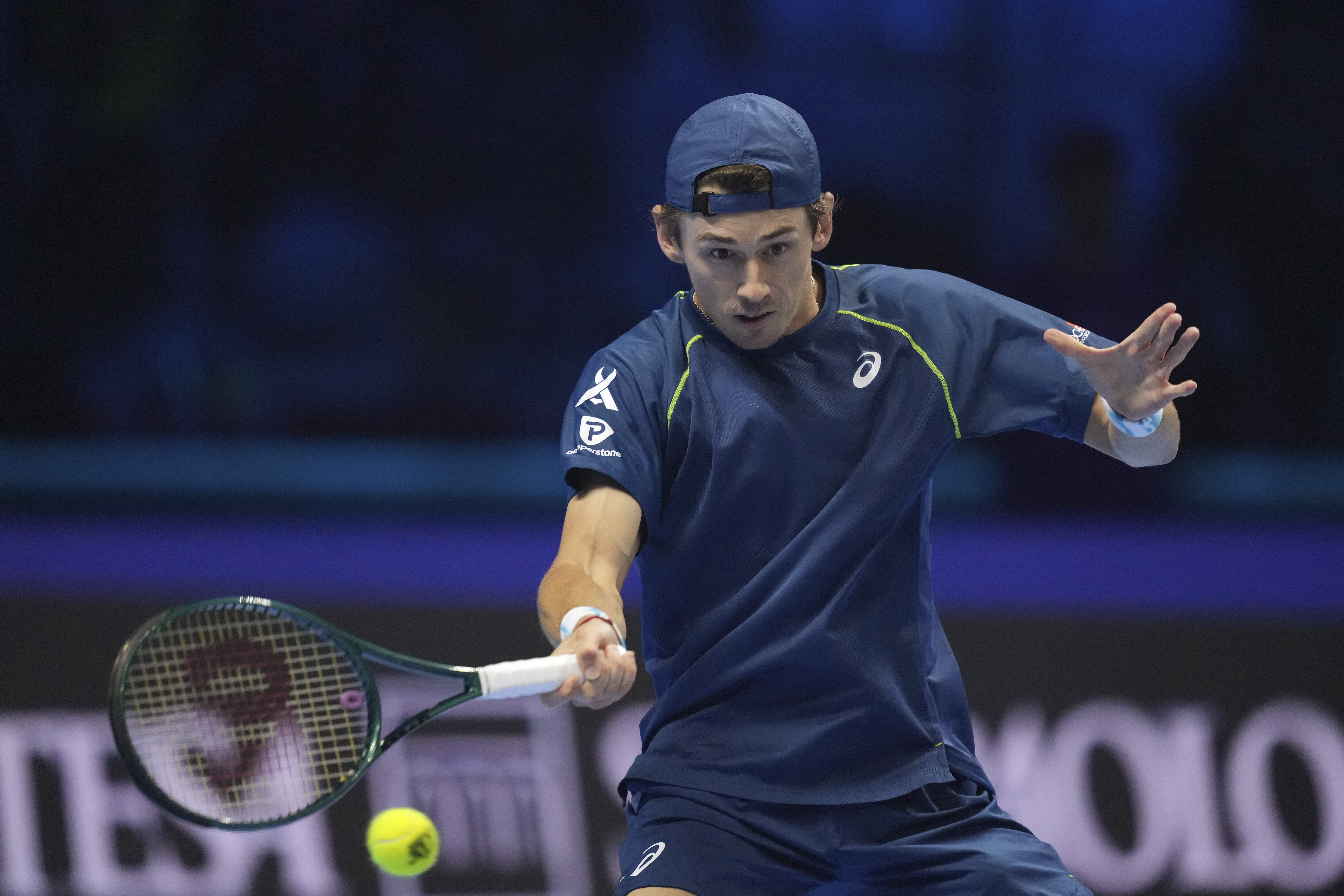 日本网球队横扫美国网球队，梅德韦杰夫制霸全场